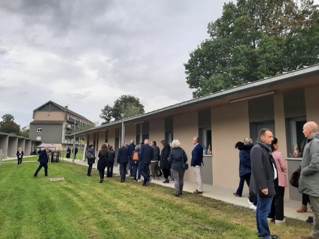 Inauguration de 20 pavillons à Bellac